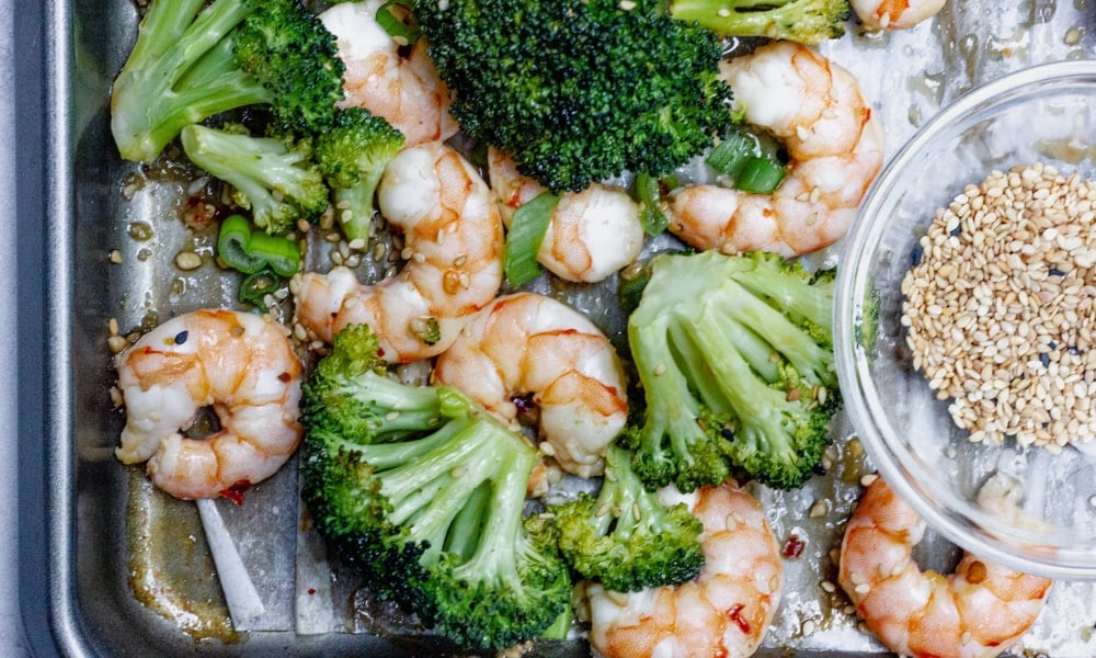 Asian shrimp and broccoli sheet pan