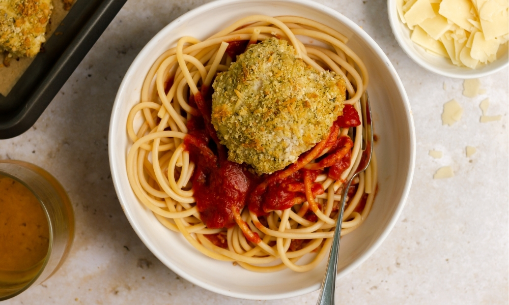 high protein meal - sheet pan chicken parm