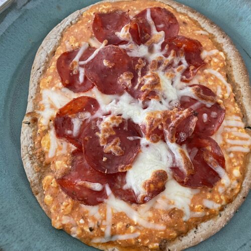 low-carb tortilla pizza with cottage cheese