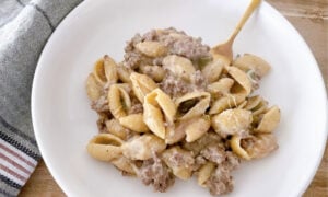 High Protein Philly Cheesesteak Pasta Skillet