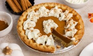 Healthy, Low-Calorie Pumpkin Pie