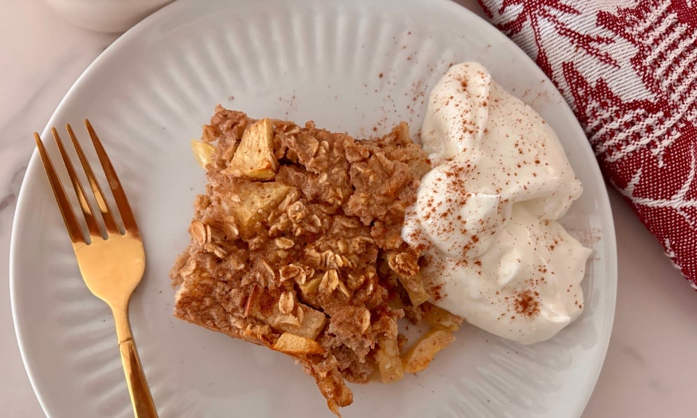 high protein Apple Cinnamon Oatmeal Bake