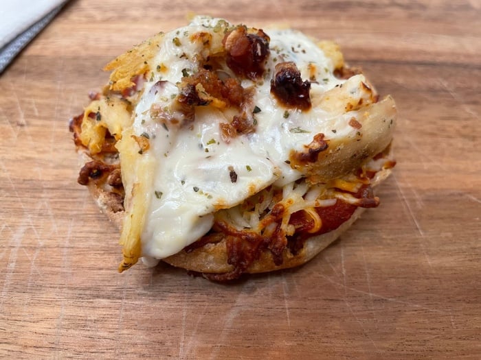 up close Chicken Bacon Ranch English Muffin Pizza