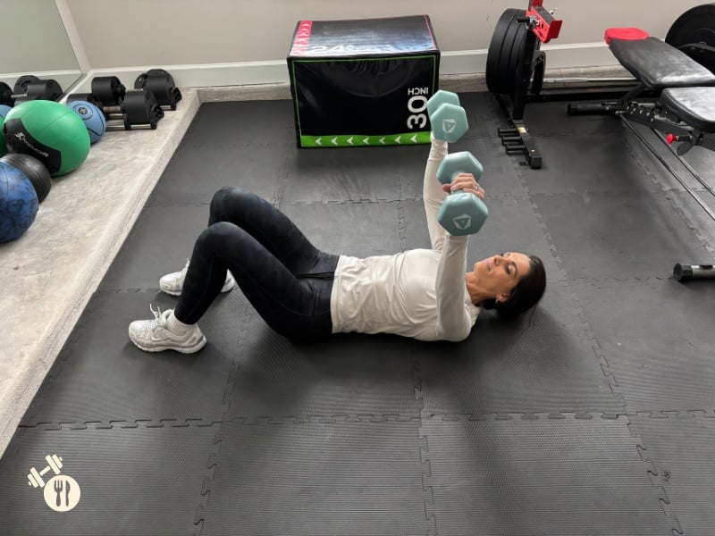 Dumbbell Chest Press up position Dumbbell Chest Press up position