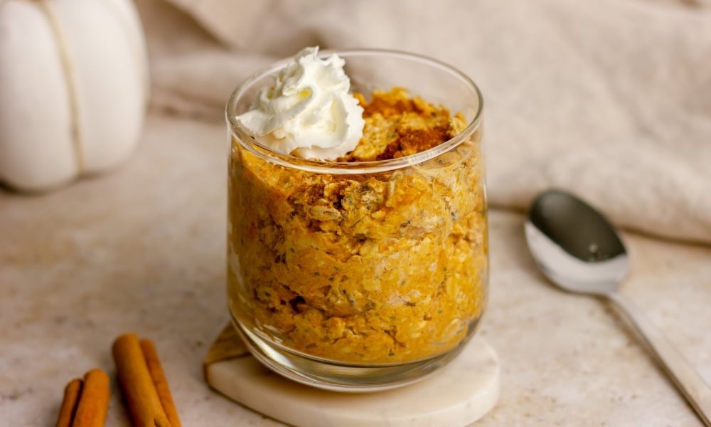 Macro Friendly Pumpkin Pie Overnight Oats recipe - featured image
