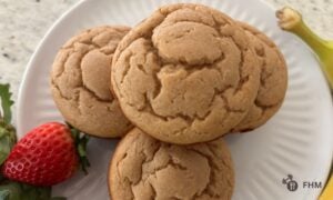 3-Ingredient Strawberry Banana Protein Muffins (Viral Recipe!)